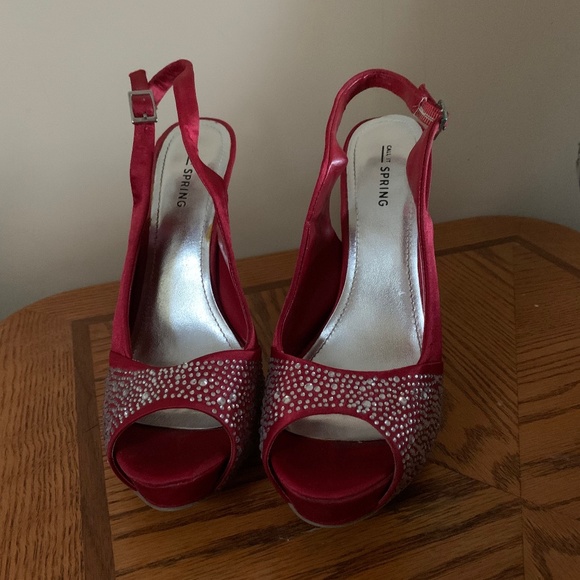 High heels - Picture 1 of 2